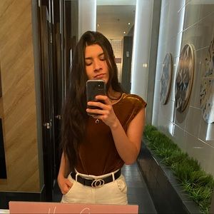 Meet your Posher, Joana